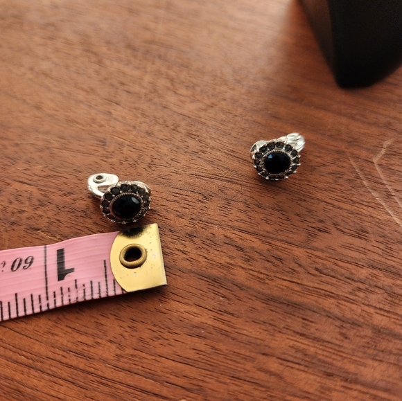 Monet vintage Marcasite clip on earrings - Picture 6 of 7